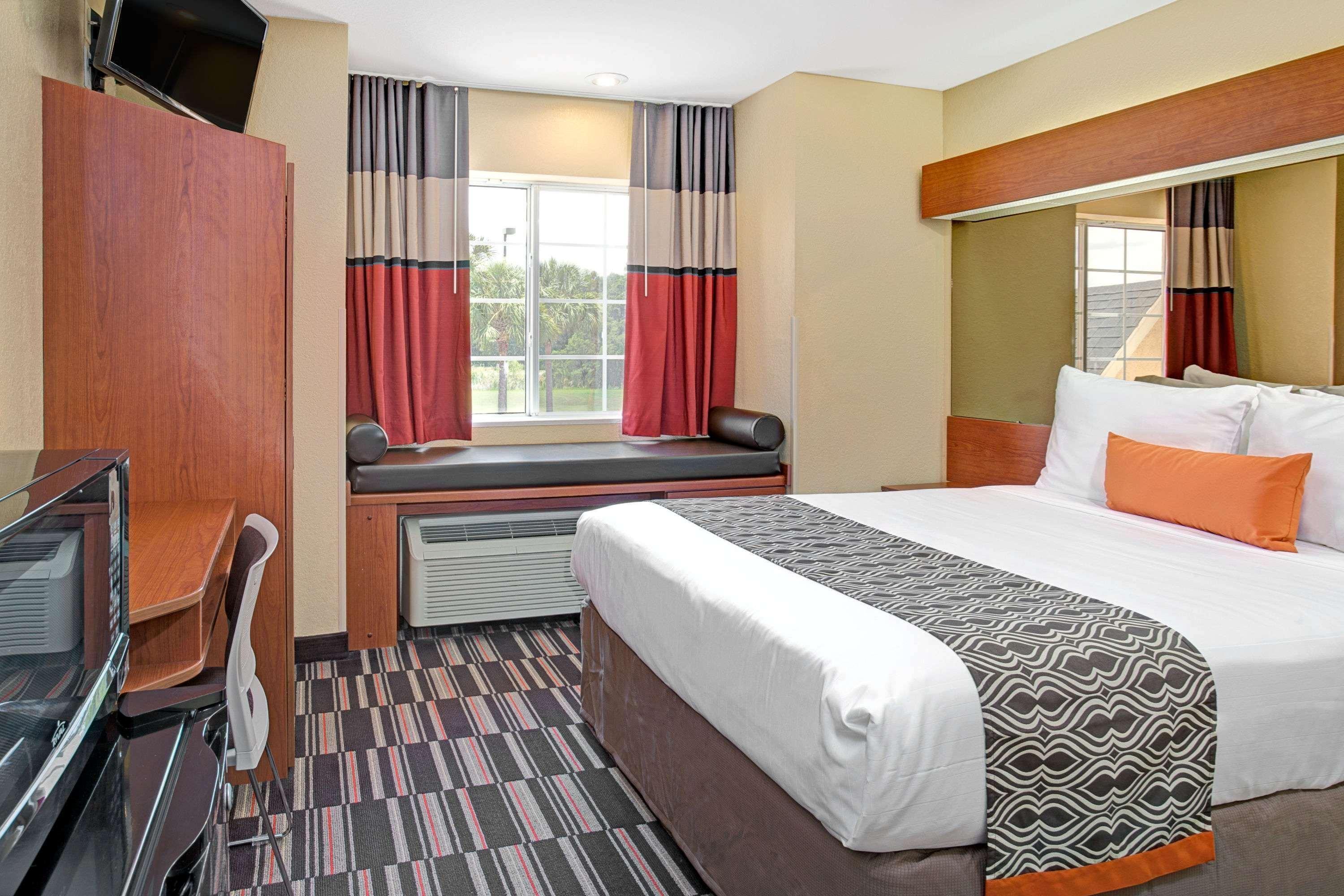 Microtel Inn&Suites by Wyndham Bushnell Exterior foto